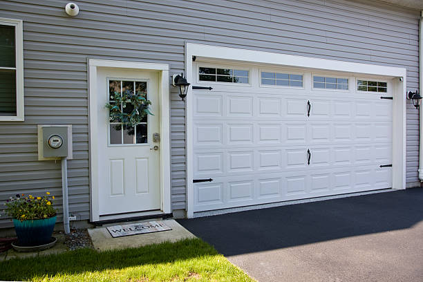 24/7 Emergency Garage Door Panel Replacement experts in Floyd County County, TX